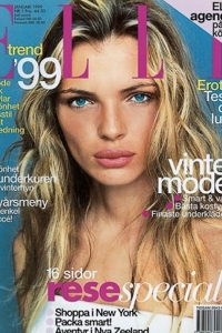 Esther Canadas styled by Jonas Hallberg